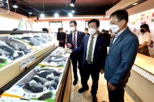 진주 청과시장에 소매 특화점포 한소쿠리 개장