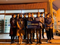 우리은행 마산지점, 경남종합사회복지관에 100만원 전달