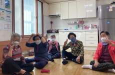 진주시, 경로당 운영 재개 어르신들 웃음꽃 활짝