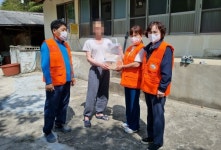 진주 미천면 건강도우미 약상자 전달