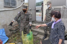 해군 진기사, 진해구 6·25 참전유공자 가정 찾아