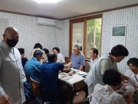 하동 화개골 휴심사, 모암마을 어르신 삼계탕 대접