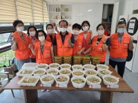 진주 가호동 지사협 사랑 가득 삼계탕 나눔 봉사