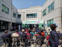 양산 웅상노인복지관 행복나눔 바자회 성황