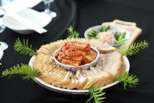 산청 흑돼지, 경남 생활개선회 입맛 사로잡아