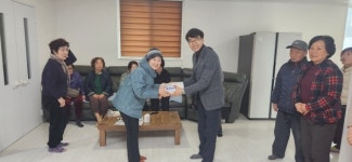 진주 가호동 봉사단체협의회, 경로당에 떡 나눔