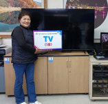 밀양 삼랑진읍 노래교실 진둘순 회장, 삼랑진읍에 TV 기증