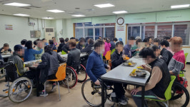 원불교 동진주교당 사랑의 무료급식 진행