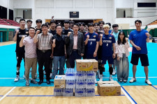 하동축산농협, 한국전력 빅스톰 배구단에 격려품 전달