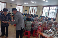 진주 천전동 망경경로당 무료급식 봉사활동 진행