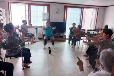 진주 천전동 망경경로당 어르신 요가강습 실시