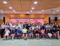 통영 욕지도의 기적 자녀동반 전입가족 환영식 개최