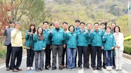 진주시의회 도시환경위, 월아산 숲속의진주 현장 방문
