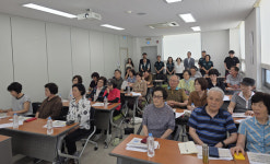 진주 초장동 주민자치위원회 어르신 스마트폰 활용 교육 실시