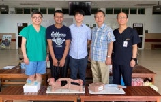 애니메디솔루션, 캄보디아에 내시경 트레이너 등 의료장비 기증해