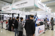 [SMATOF 2023] 디에이치테크, 핸드 레이저 용접기 시연해 참관객 시선 ‘집중’