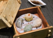 [리얼푸드][알고먹는, 딤섬③]‘홍연’ 황티엔푸 셰프, “저염, 당일재료는 당일소진” 기본지킨 광동의 맛