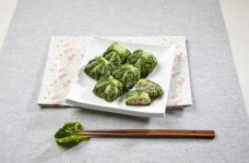 (주)봄푸드서비스메카존점 | [리얼푸드]‘봄동으로 만두피가 가능?’ 봄에만 즐기는 ‘봄동 만두’
