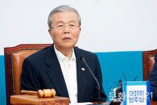김종인 “듣지 않는 朴 대통령, 이해할 수 없어”