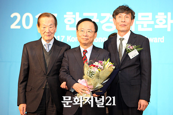 민주당, 상임위원장 후보자 내정…이춘석 의원 법제사법위원장, 김교흥 의원 문화체육관광위원장, 한병도 의원 예산결산특별위원장[int]제목을 일반적인 어조로 바꿈[/int]