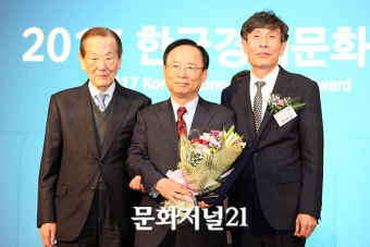 민주당, 상임위원장 후보자 내정…이춘석 의원 법제사법위원장, 김교흥 의원 문화체육관광위원장, 한병도 의원 예산결산특별위원장[int]제목을 일반적인 어조로 바꿈[/int]