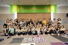 [MJ포토] 하지희 강사, 바른몸을 위한 아사나교정법클래스 진행