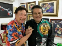 [조영섭의 복싱 스토리] 홍수환, 숙적 자모라와 45년만에 해후