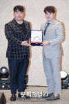 [MJ포토] WBC 피트니스, 랭킹닭컴 공식협력사 네이처플로우에 감사패 수여