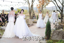 [MJ포토] 무브엠 쇼비즈 시니어 모델들의 아름다운 피날레