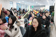 경주를 예술로 채색하는 철(鐵)의 여인…갤러리 라우 송 휘 관장