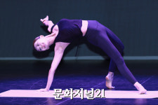 라라요가 강현선 선사 요가시퀀스는 감동스러운 대회
