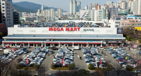 ‘메가’는 우리 것…농심과 홈플러스의 전쟁