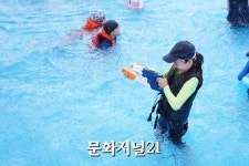 [MJ포토] 비가 와도 신나요!…송도 해변축제