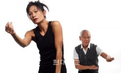 관세음보살, 77세 어르신도 춤추게 한다