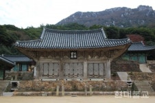 도솔천 열리는 하늘 아래 첫 도량