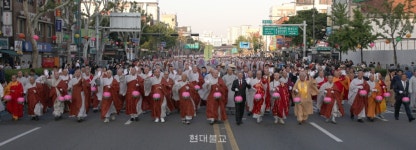 연등회 앞서 버스정류소 이동행사 열린다