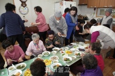 옥련암, 찾아가는 경로당 孝 잔치