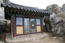 한 평 법당에 8만 유순 도솔천이…땅끝에 펼쳐진 미륵불 나투는 자리