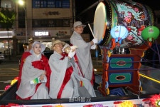 김제봉축위 연등축제 봉행