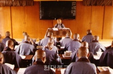 한국비구니 살아있는 역사 명성 스님