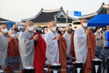 전북도 봉축위 부처님 오신날 봉축기원탑 점등