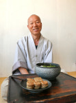 [사찰국수 기행] 10. 명천 스님의 상추찔레 국수