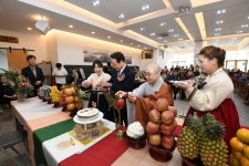 동원사, 지역 어르신 팔순 잔치 열었다