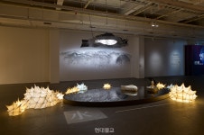 가사와 연등에 담긴 염원을 읽다