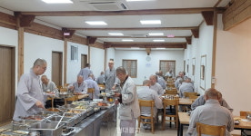 포교사단 부산, 하안거 맞아 대중공양 올려