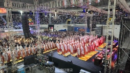 부처님께 귀의합니다…3500 동국인 불자되다