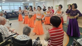 고창군노인복지관, 밴드·밸리댄스 자원봉사단 활동 성료