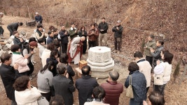 공주 동혈사, 진신사리 봉안 9층석탑 조성