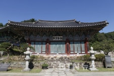 세종 비암사 극락보전, 지역 첫 불교건축 보물로