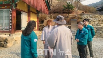강풍에 산불 의성 고운사 방향으로 '긴급 대피령'